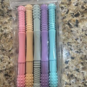 Colorful Textured Silicone Straws Set